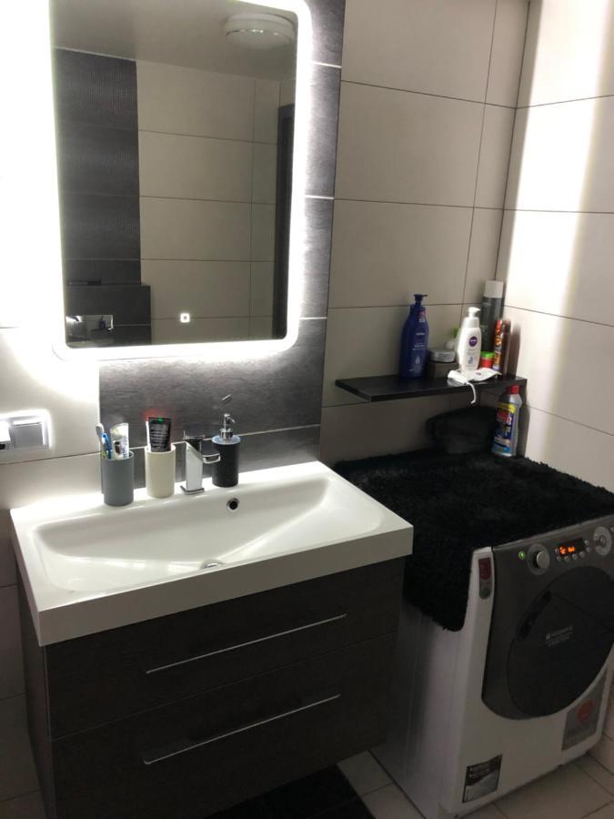 Apartament Moniuszki เคดเยร์ซิน-โคซเลอ ภายนอก รูปภาพ
